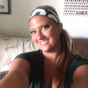 Meet your Posher, Angelena